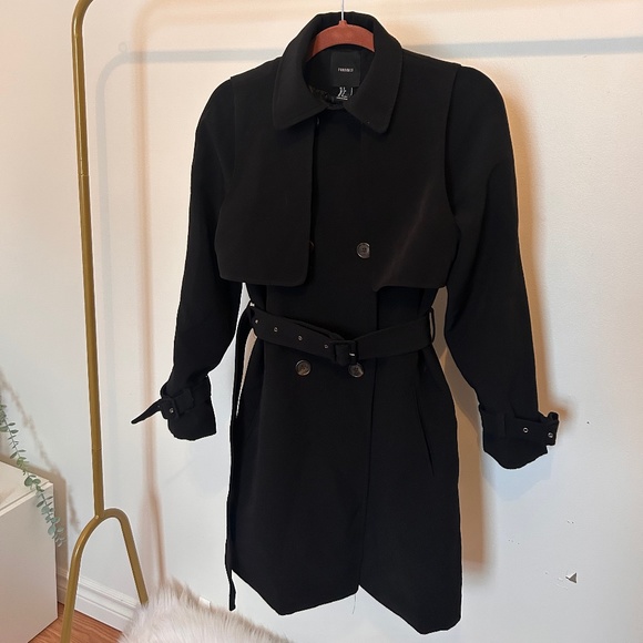 SMALL BLACK FOREVER 21 COAT - Picture 1 of 3